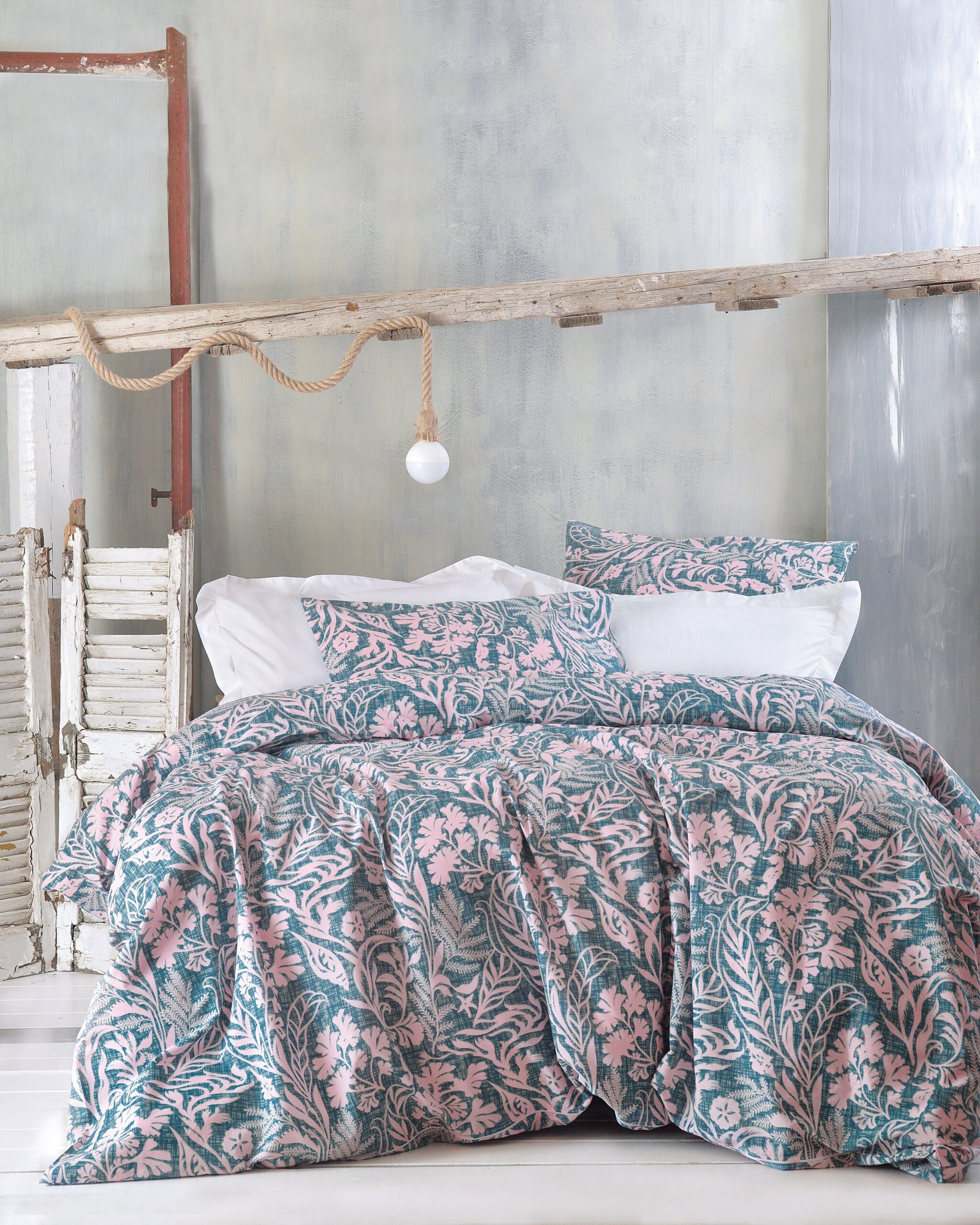 maira green pink scaled 1